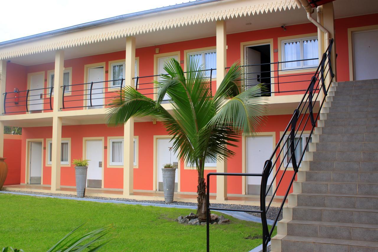 Hotel Chez Jimmy Port-Gentil Esterno foto
