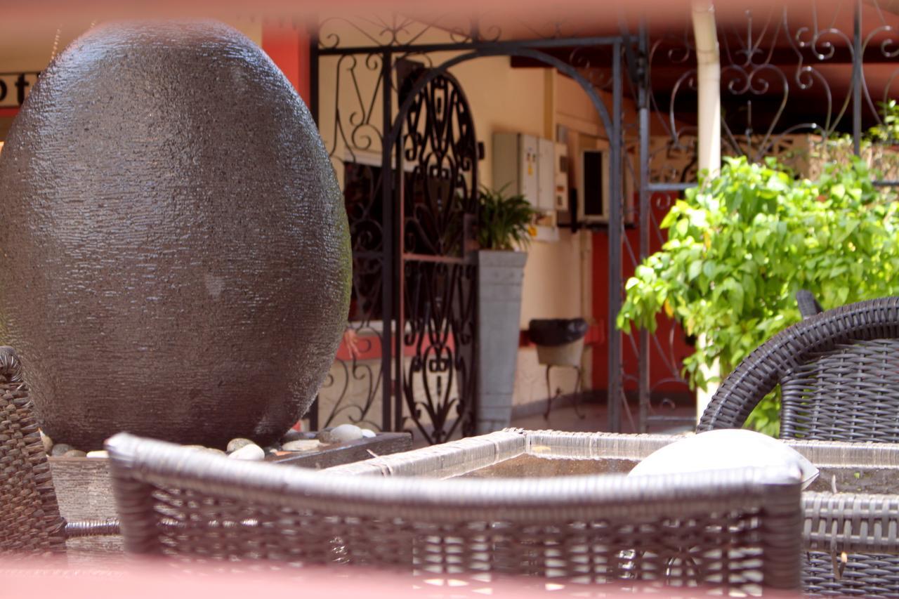 Hotel Chez Jimmy Port-Gentil Esterno foto